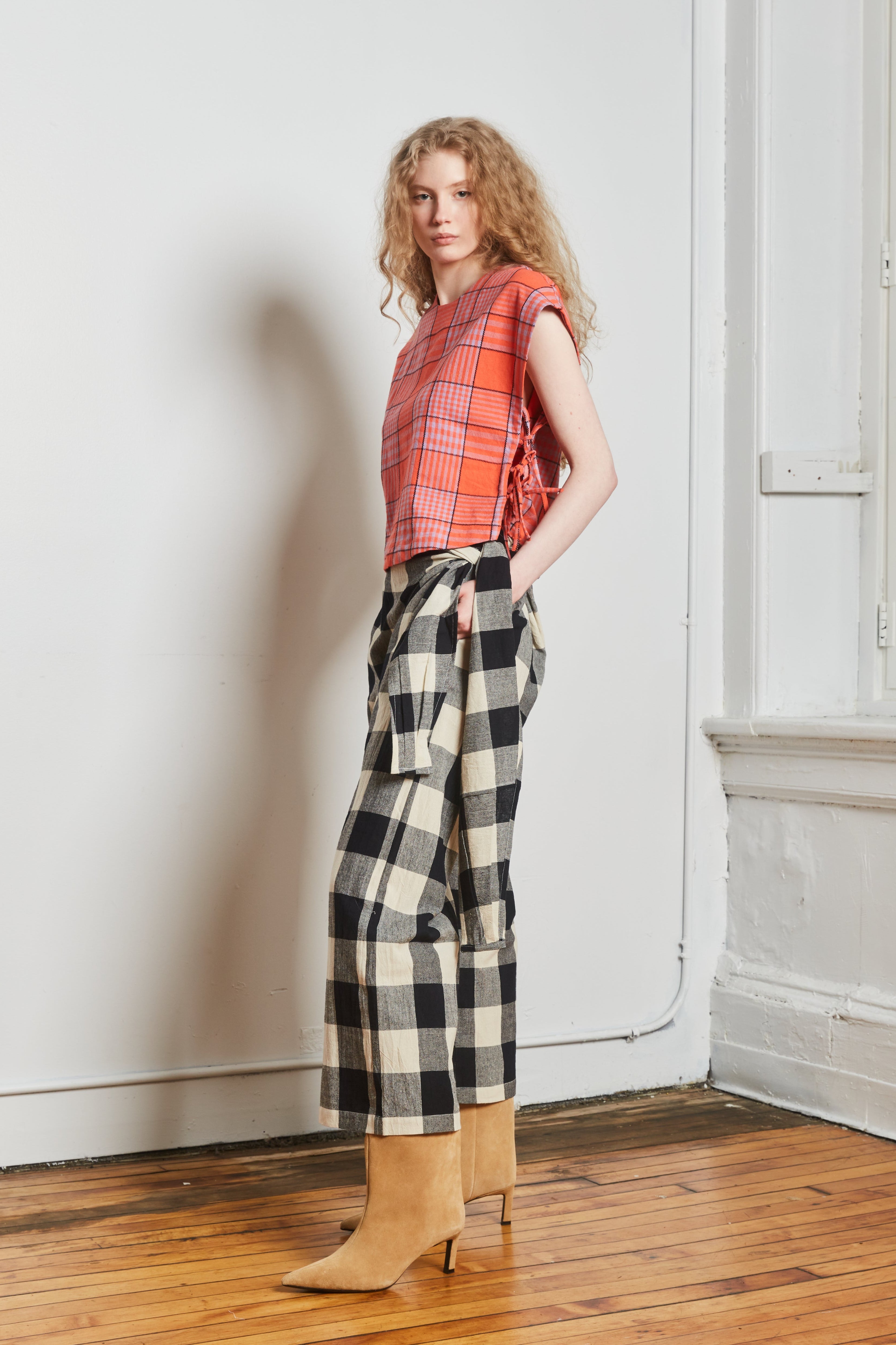 DAYNA TOP | HIBISCUS GRID