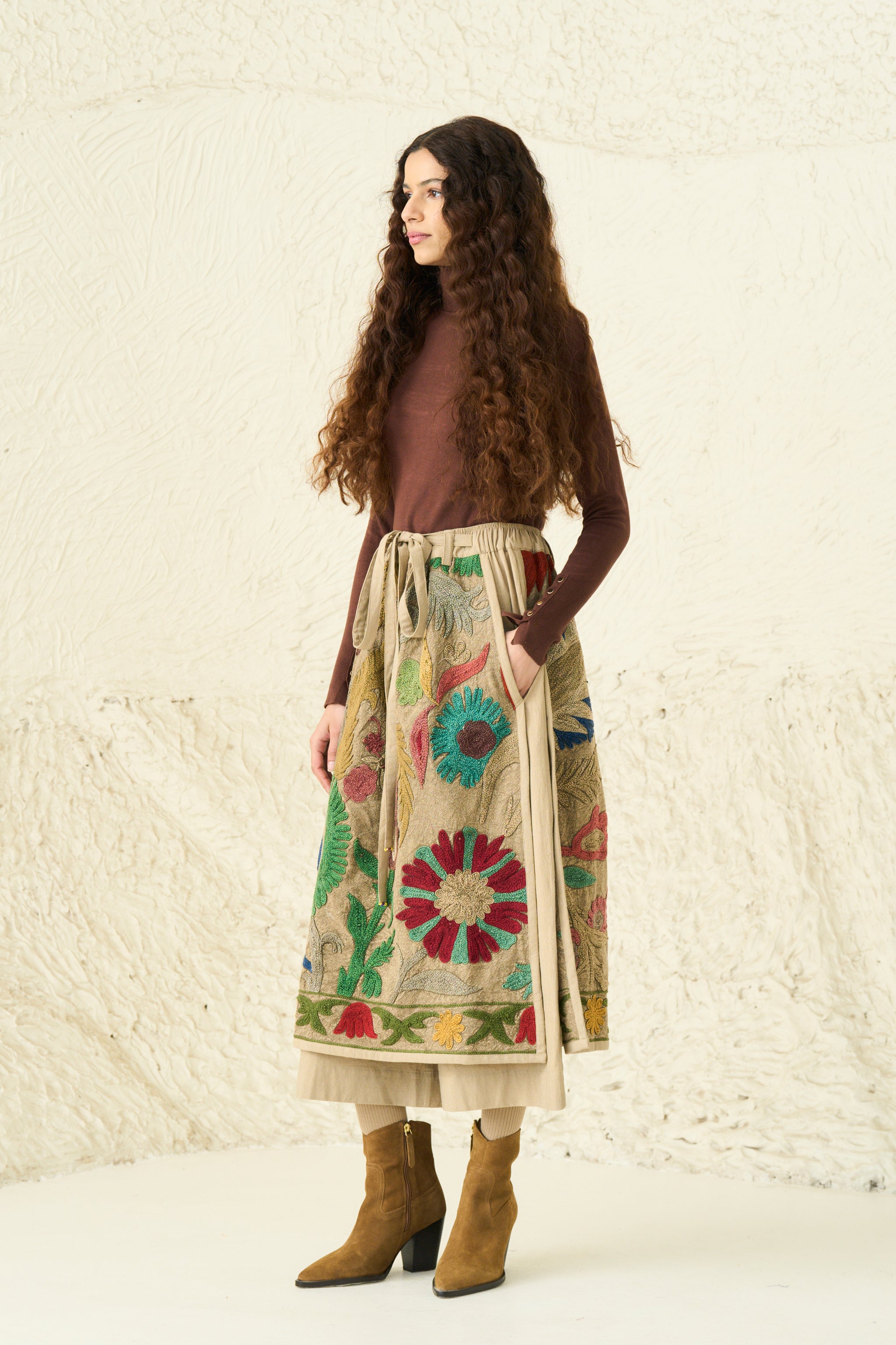 QUARTER PANT | GUL EMBROIDERY