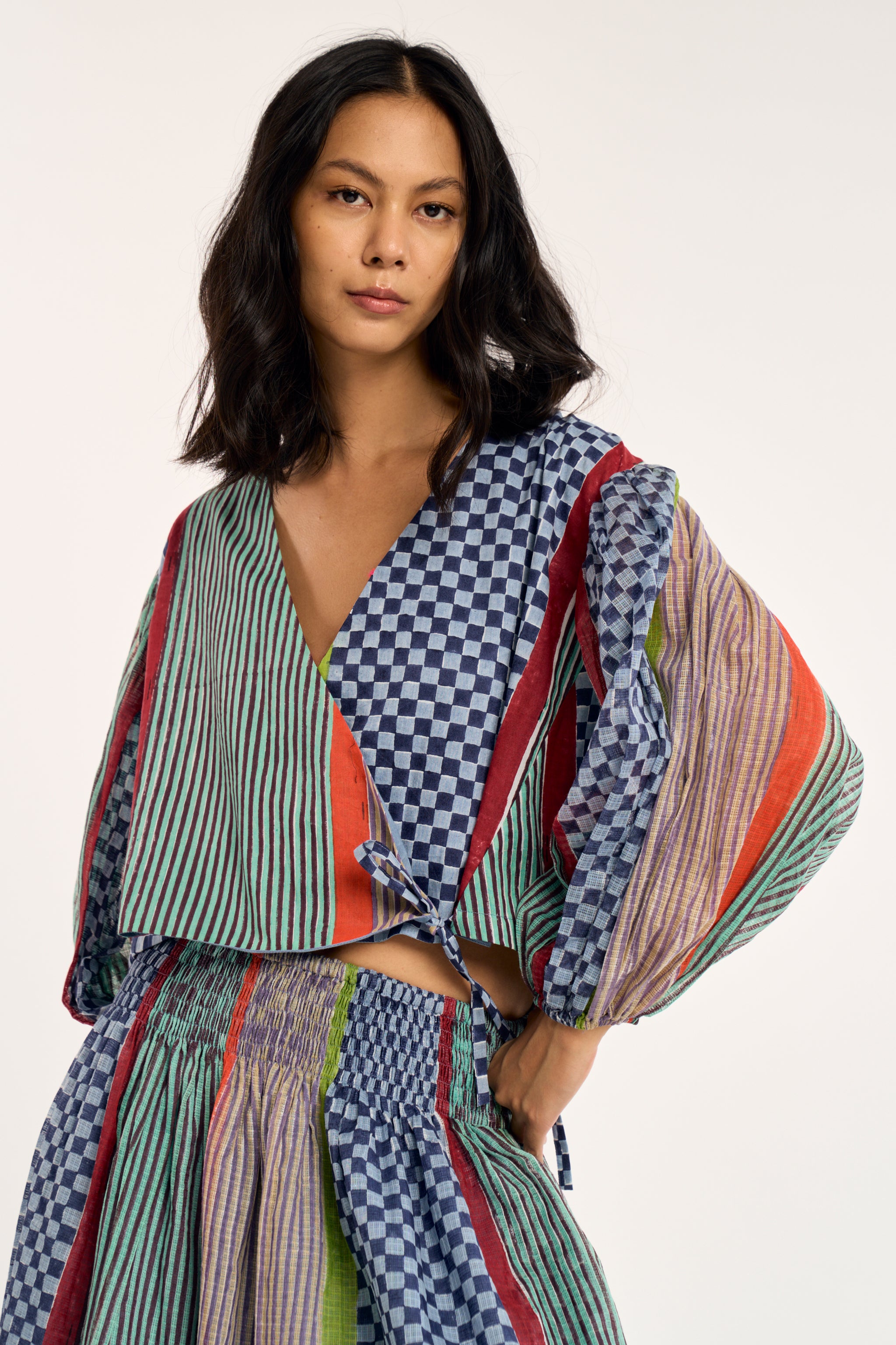SOL TOP | FIELD GRID