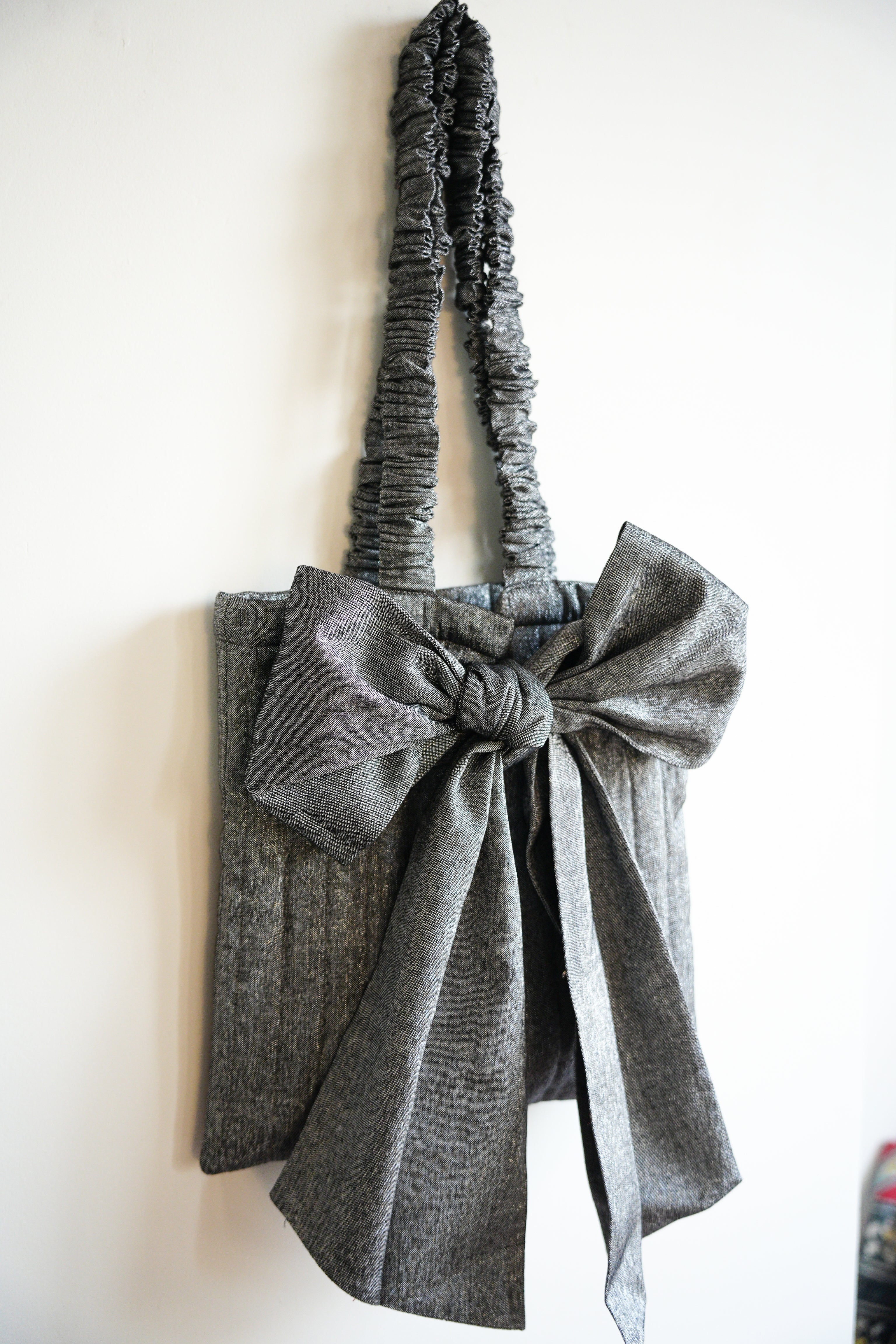 TINSEL BAG | GREY