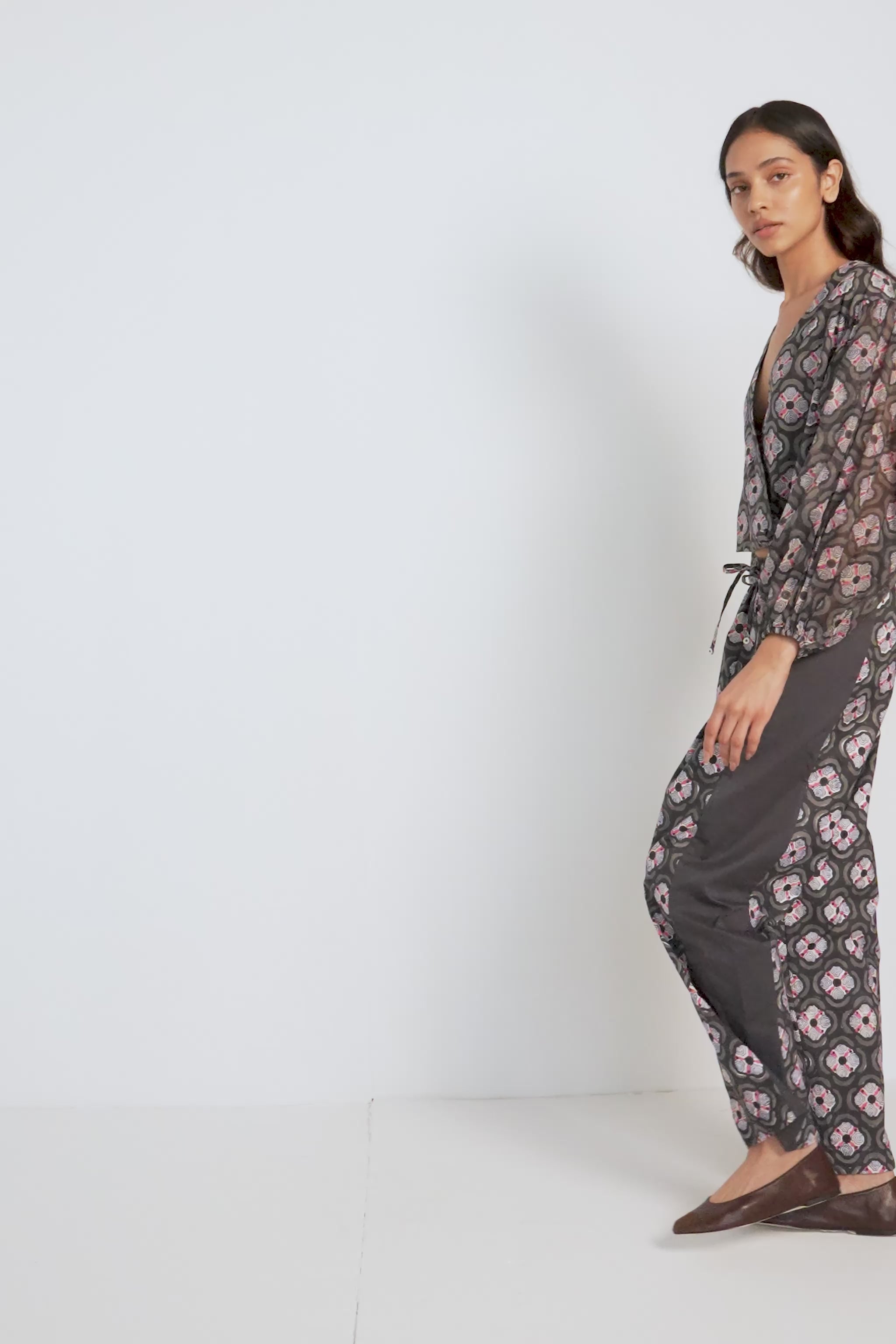 MESA PANTS | CHARCOAL BOTANICA